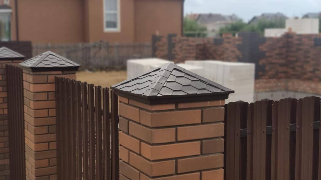 Колпак Zking Эверест Коричневый на столб 1.5х1.5 кирпича (390х390мм) в Гулькевичах фото