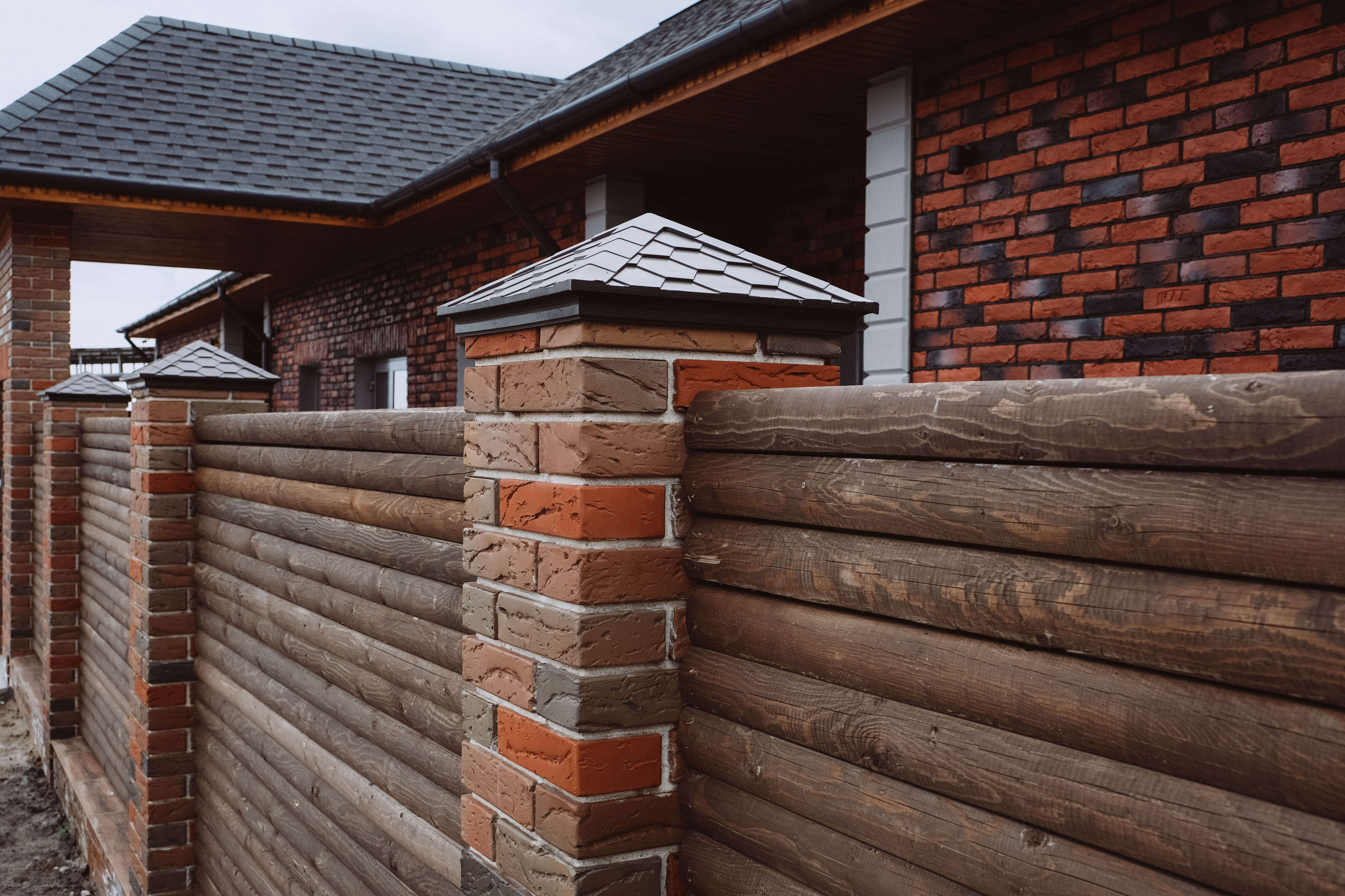 Колпак Zking Эверест Коричневый на столб 1.5х1.5 кирпича (390х390мм) в Гулькевичах фото